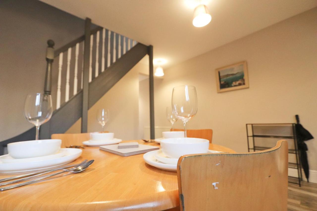 Brighton Terrace Two Bedroom House Dom wakacyjny Bristol